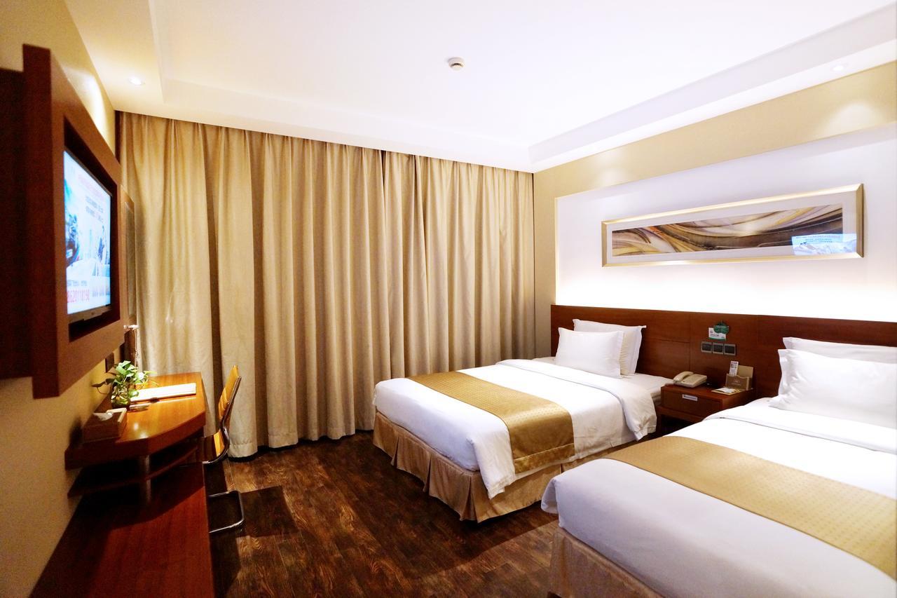 Maixinge Boutique Hotel Chuansha Branch Шанхай Екстер'єр фото